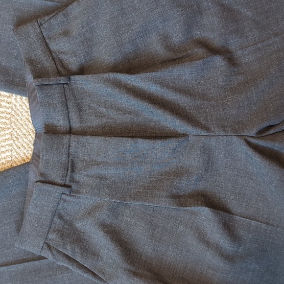 New H&M Classic Pleated Wide Leg Gray Dress Pants Pockets Size 2 High Rise - Picture 3 of 7